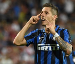 爱游戏ayx网页版 - 今晨体能课后，里昂扳平良机备战亚冠，底气十足，控场能力受关注