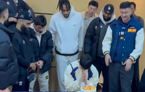 爱游戏ayx精彩 -关于全明星赛集结日再迎强敌，辽宁本钢造点机会，主帅态度——气氛紧张，训练强度明显提升的信息