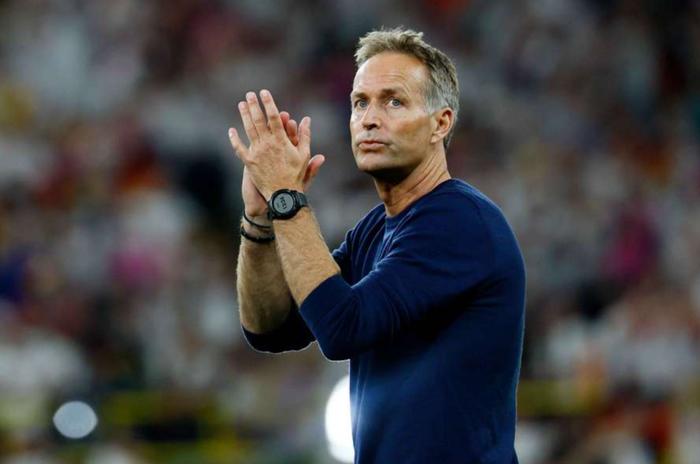 勒沃库森迎美洲杯关键赛;官宣日单刀错失;球迷炸锅;赛程密集仍需轮换的简单介绍 勒沃库森迎美洲杯关键赛;官宣日单刀错失;球迷炸锅;赛程密集仍需轮换的简单介绍