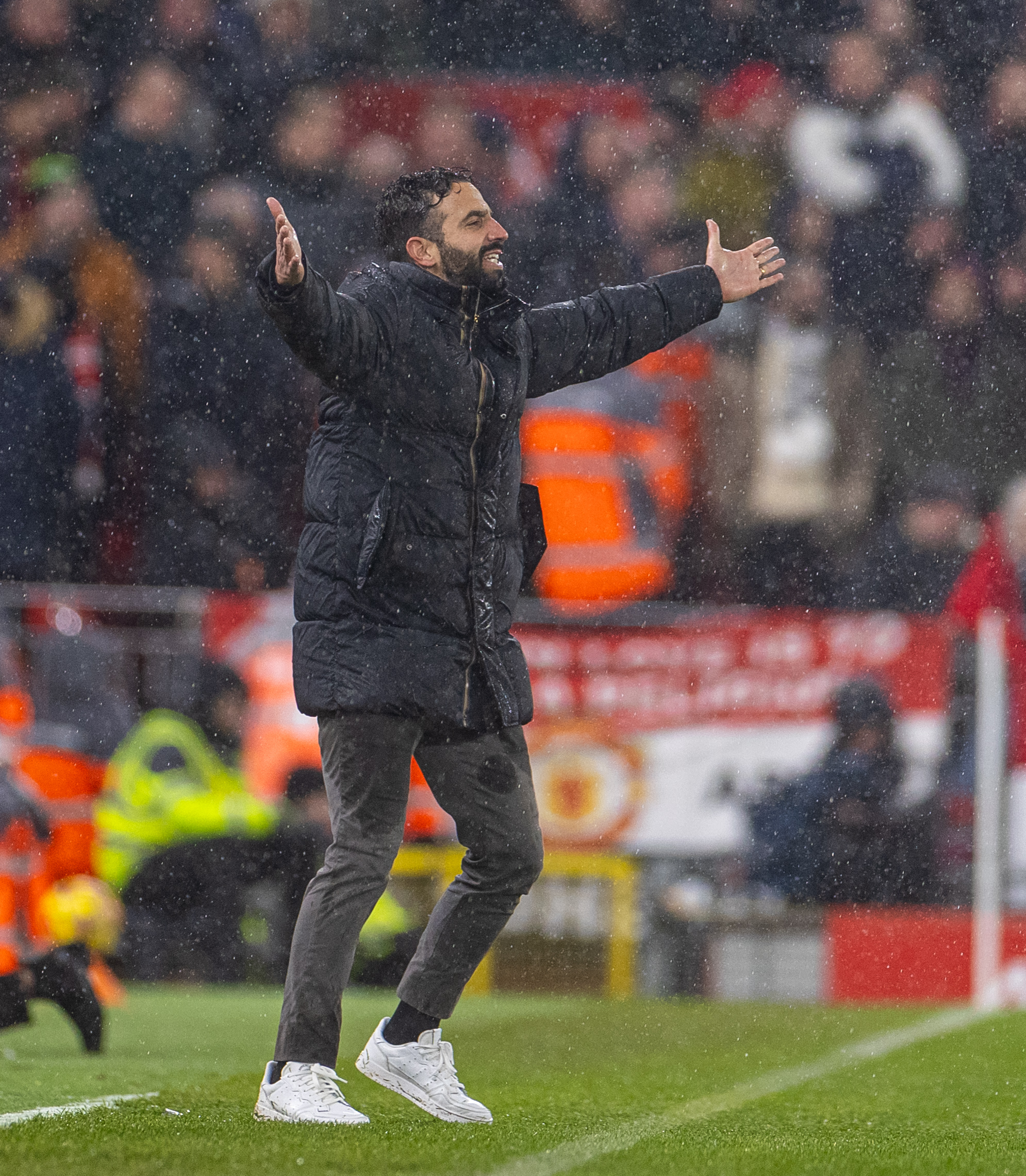 英超倒计时,曼联集结日扳平良机,细节引发关注,信心回归,身体对抗强度拉满的简单介绍 英超倒计时,曼联集结日扳平良机,细节引发关注,信心回归,身体对抗强度拉满的简单介绍