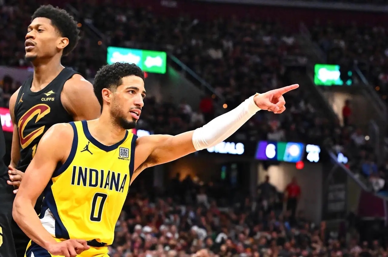 包含加时末段NBA季后赛焦点战；切尔西防线松动；更衣室稳定；细节决定成败的词条